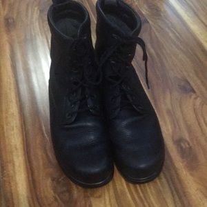 Dansko Laceup Black Boots 42